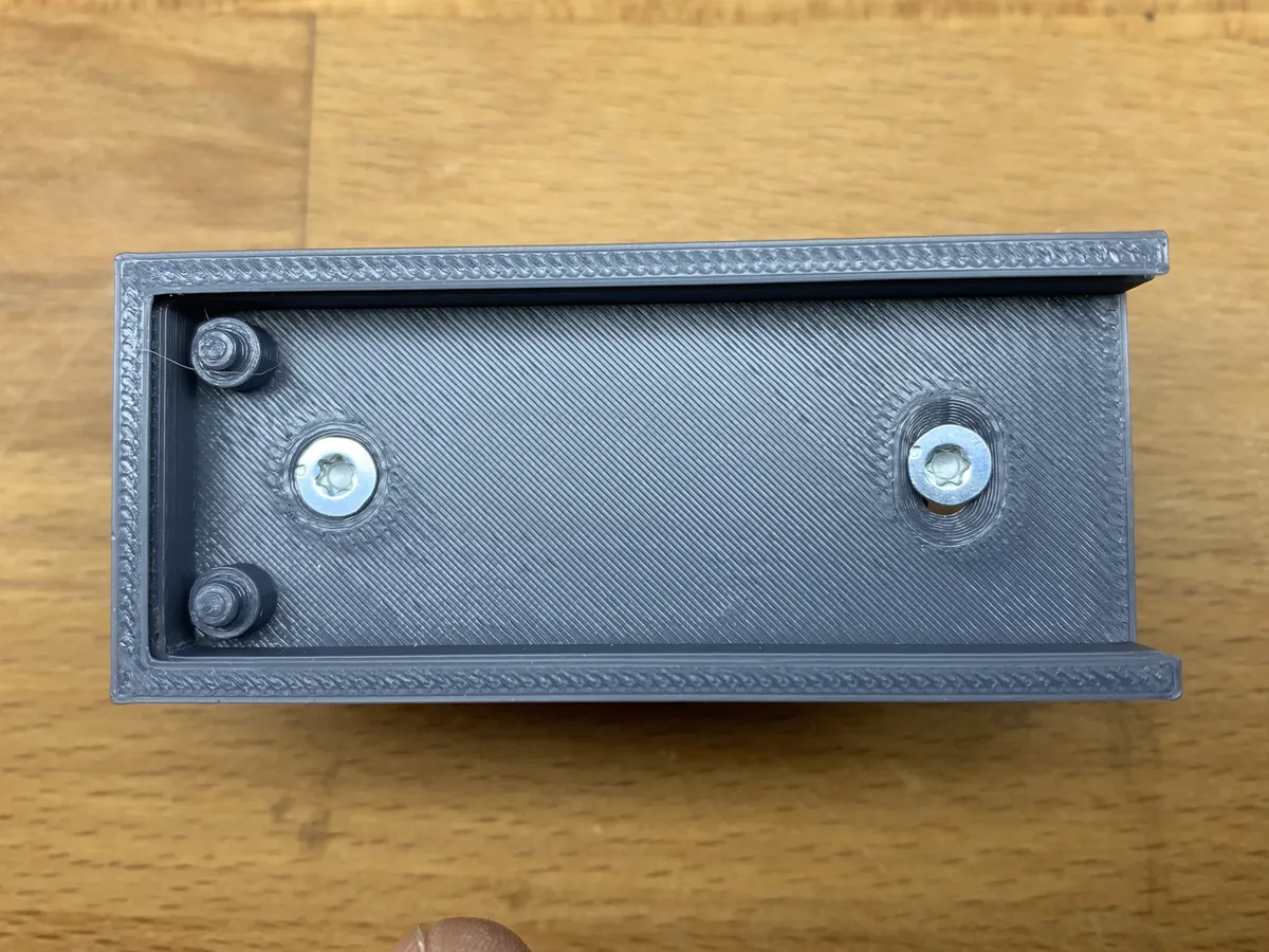 Halterung für LoDi-9fach Stromverteiler - Farbe Grau